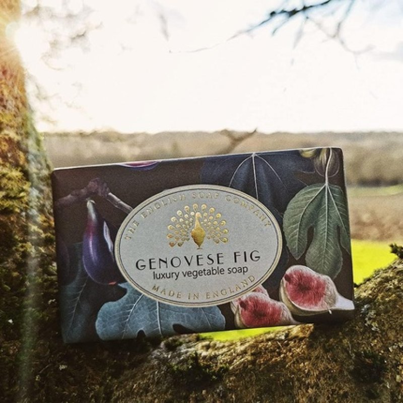 The English Soap Company Vintage Wrapped Soap Bar Genovese Fig Shea Butter Soap Bar 190g