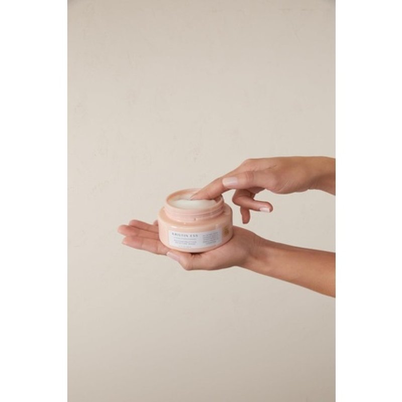 Kristin Ess Reconstructive Moisture Mask Deeply Nourishing and Regenerating Hair Care for Daily Use Without Sulfates