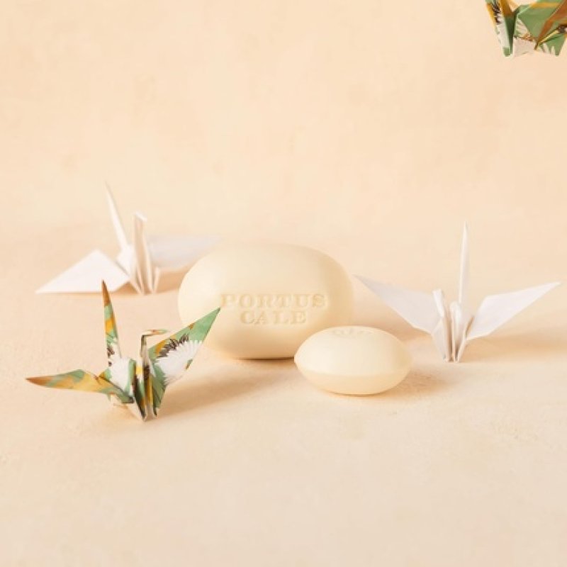 Scented Soap White Crane 150g with Luxury Fragrances of Yuzu Vetiver Mandarina
