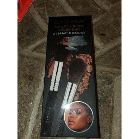 Sigma Beauty Sculpt Glow Makeup Brush Duo - Pack of 2