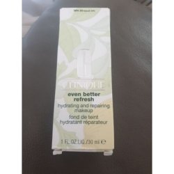 Clinique Even Better Refresh Hydrating and Repairing Makeup WN 30 Biscuit VF