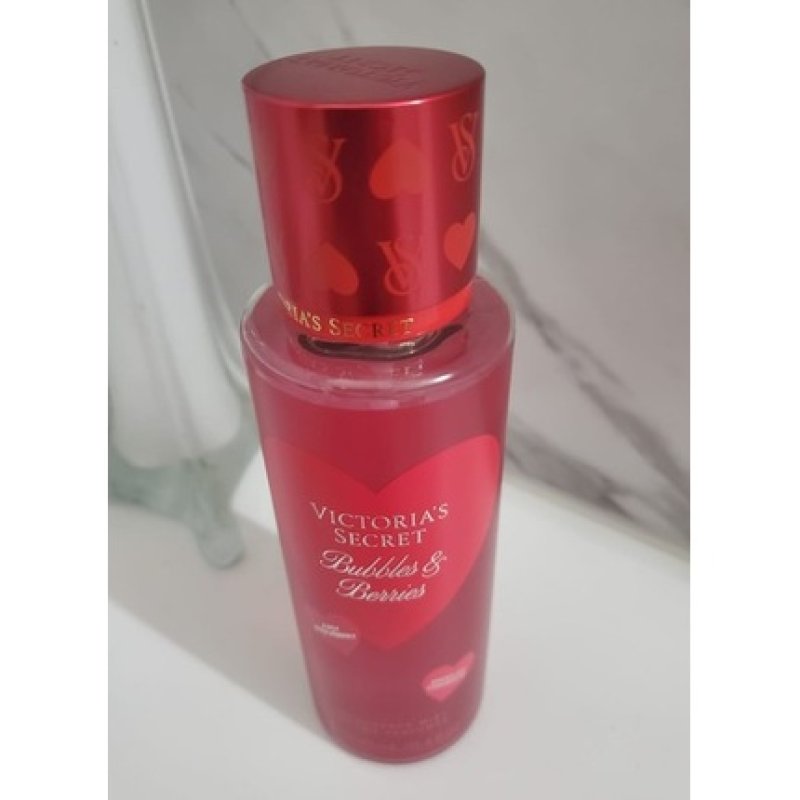 Victoria's Secret Bubbles & Berries Fragrance Mist Dream Date