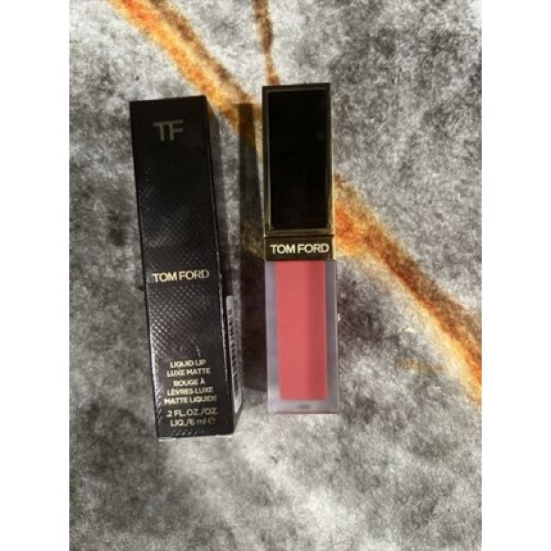 Tom Ford Liquid Lip Luxe Matte Lipstick in Shade 16 SCARLET ROUGE