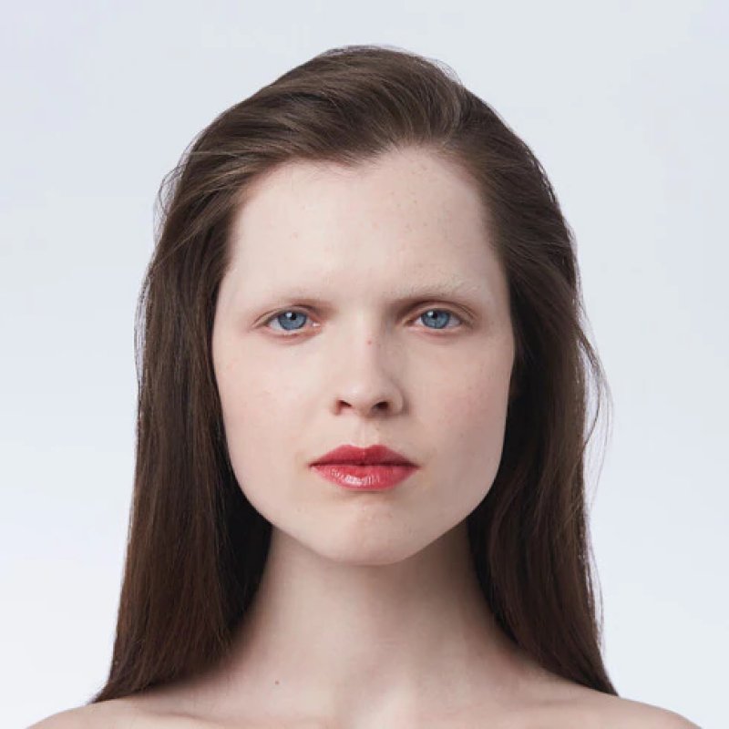 Gucci Hydrating Lip Balm 4 Penelope Plum