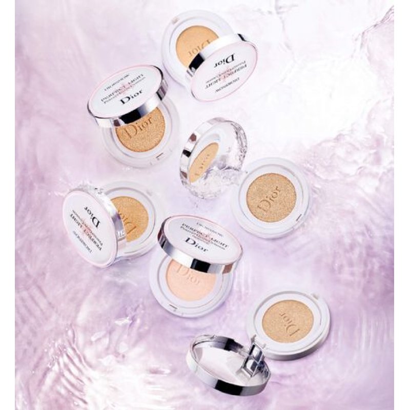 Dior Capture Dreamskin Cushion Compact case Cream 000