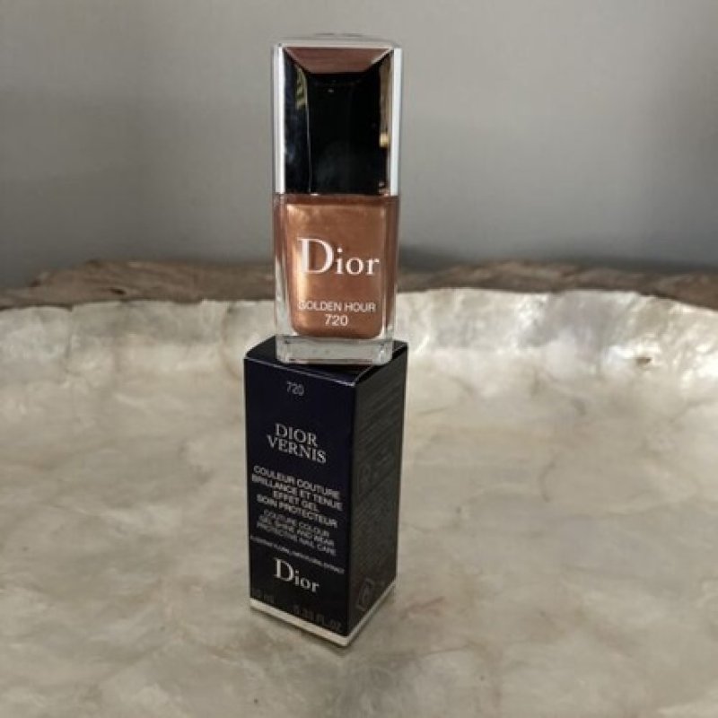 Dior Vernis Limited Edition Nail Care Shade 720 Golden Hour