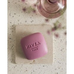 NIVEA Naturally Clean Solid Facial Cleanser 75g 99% Natural Origin with Black Tea Extract