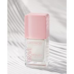 CATRICE Brave Metallics nail polish 10.5 ml Green Metallic