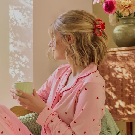 Invisibobble Clipstar M Oasis Lover's Nest Heart Shaped Hair Clip Stylish