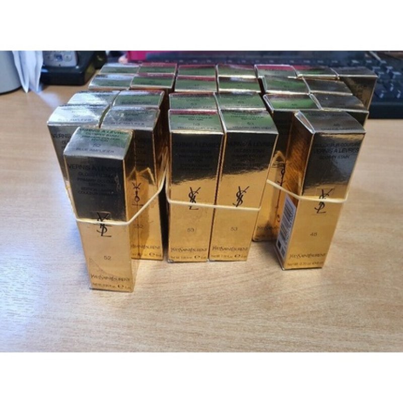 Yves Saint Laurent Rouge PUR Couture Vernis a LEVRES Glossy Stain 43 Rose Folk