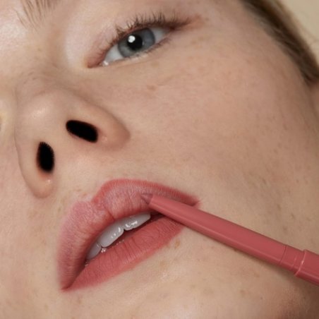 By Terry Hyaluronic Lip Liner Pencil Defines the Lips Creamy Hydrating Formula Intensely Pigmented Long-lasting
