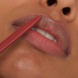 By Terry Hyaluronic Lip Liner Pencil Defines the Lips Creamy Hydrating Formula Intensely Pigmented Long-lasting