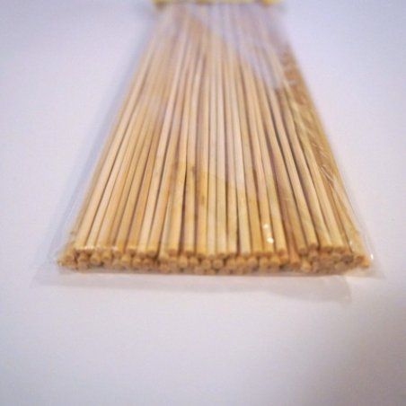 25cm Wooden Skewers for Shish Kebabs and Grilling - Bamboo