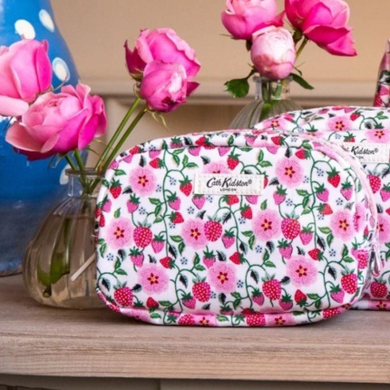 Cath Kidston Wash Bag Strawberry Small Make Up Bag with Mirror