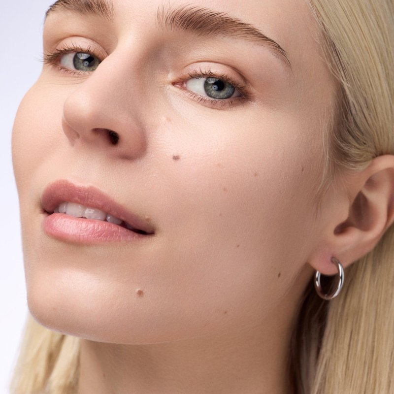 Catrice Instant Bright Serum Concealer - Hydrating, Long-Lasting