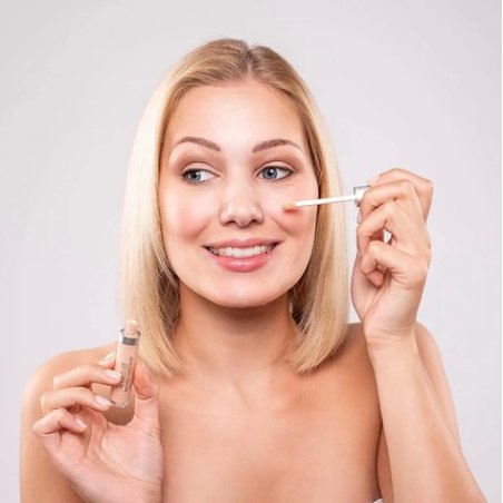 Benecos Natural Cosmetics Liquid Concealer Talkfree Vegan Light 5ml Beige