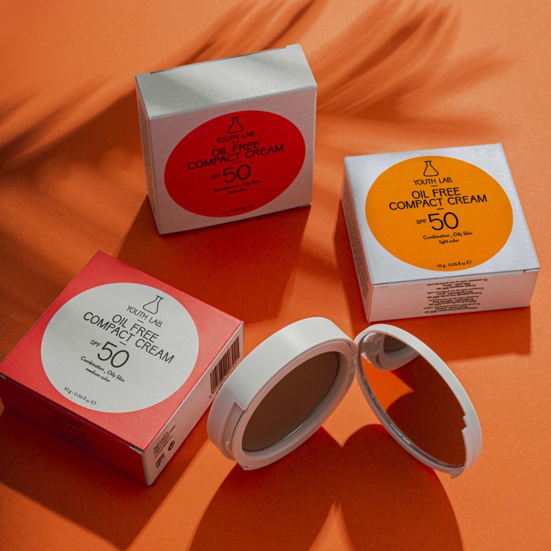 YOUTH LAB. Oil Free Compact Cream Powder SPF50 Light 10g