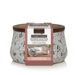Yankee Candle Outdoor Citronella Candle | Ocean Hibiscus Medium Candle | Burn