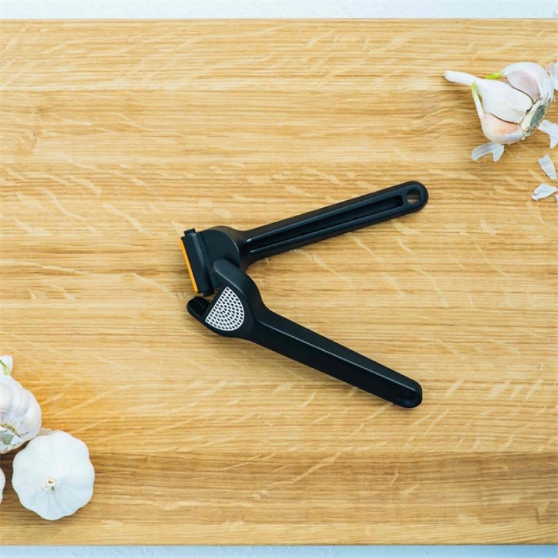 Fiskars Garlic Press With Fold-Out Grid Insert And Scraper, Length: 16