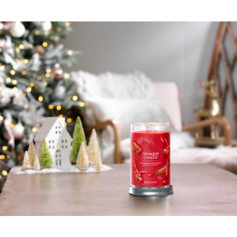 Yankee Candle 1630043E wax candle Cylinder Cinnamon, Clove Red 1 pc(s)