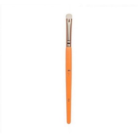 Makeup Fresh F03 Brush for Applying and Blending Eyeshadow