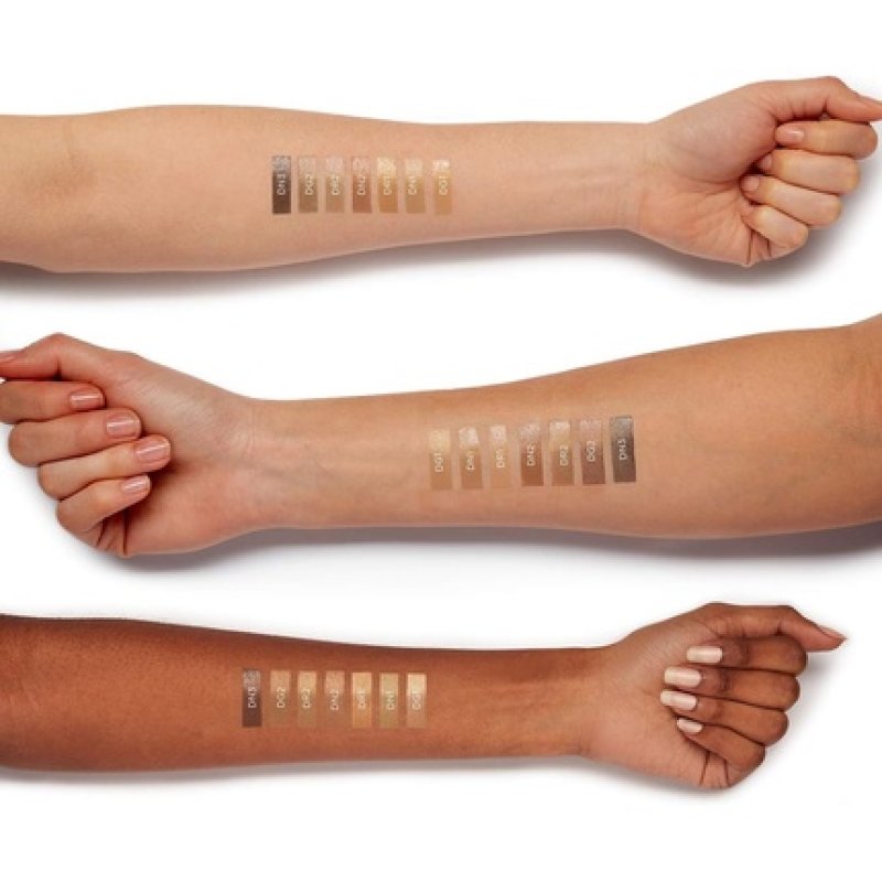 Illamasqua Beyond Foundation Dg1 Ultra-Lightweight Vegan Cruelty-Free Dewy