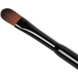 Illamasqua Large Eyeshadow Brush Flat-Bristled Pigmented Vegan Cruelty-Free