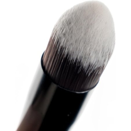 Brushworks No. 4 Tapered Precision Buffing Brush