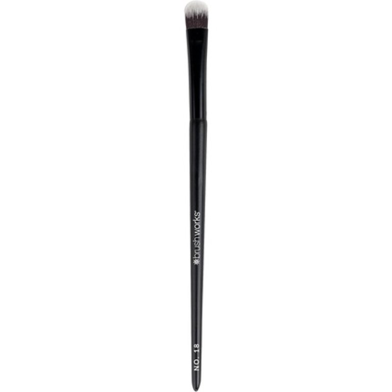 Brushworks No. 18 Flat Eye Brush