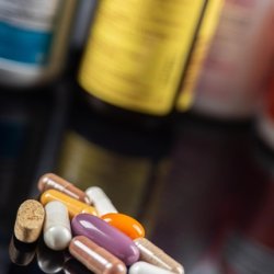 Starpharma Vitamin B12 100mcg STRONG with Folic Acid, Vitamin B6, and Vitamin E - Support for Energy Metabolism