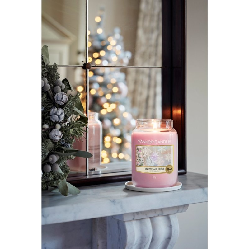 Yankee Candle Snowflake Kisses bougie en cire Rond Rose, Violet, White rose Rose 1 pièce(s)