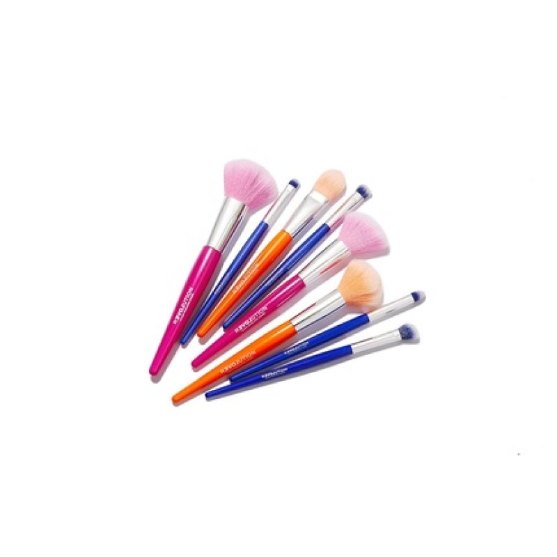 Makeup Revolution Brush Queen Powder Brush Angled Multicolor