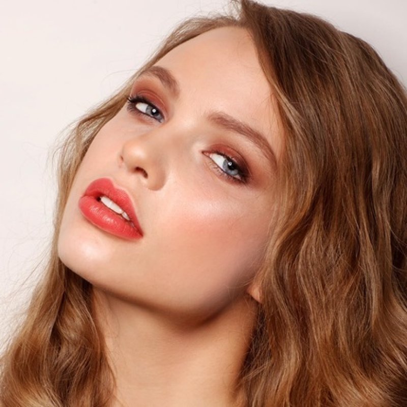 Revolution Pro Iconic Matte Cream Blush Wand Sultry Peach Lightweight Formula Soft-Focus Matte Effect Easy-to-Use