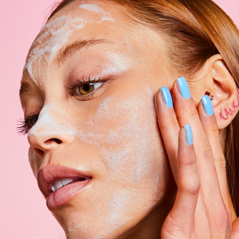 Goovi Gentle On Me Cream Cleanser - Cleanses Skin and Removes Makeup