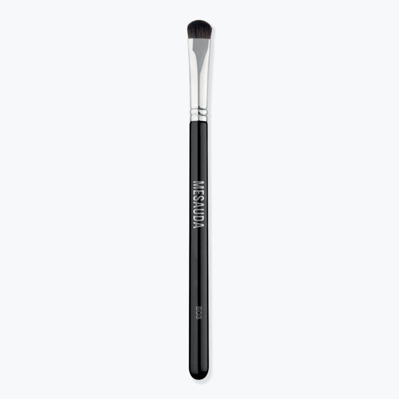 Mesauda E03 Large Eye Shader Brush for Wide Eyeshadow Application