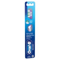 Oral B Oral-B Pro-Clean Manual Toothbrush Removes Plaque & Fights Bad Breath Medium Bristles