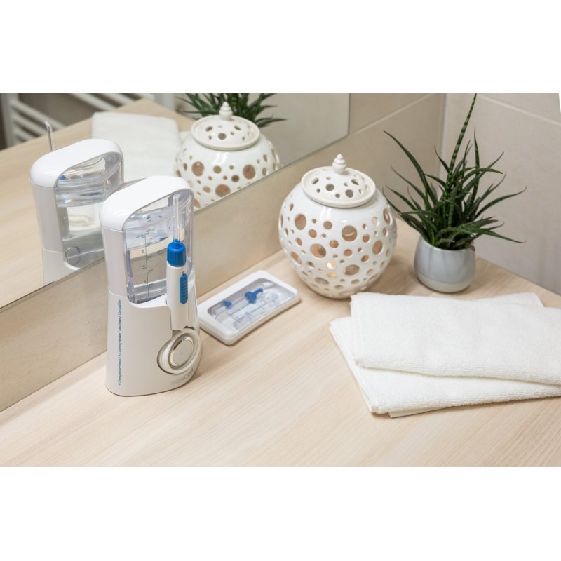 Oral Irrigator with 1400 Brushing Speed, White