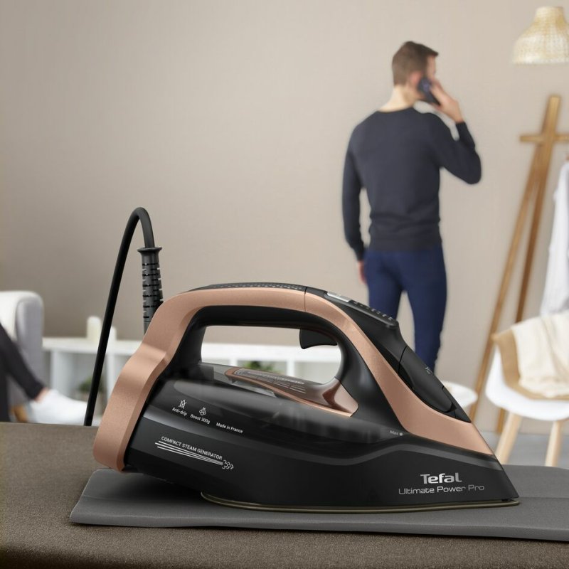 Tefal Ultimate Power Pro FV9E50 Dry & Steam iron Durilium AirGlide Autoclean soleplate 3200 W Black Copper