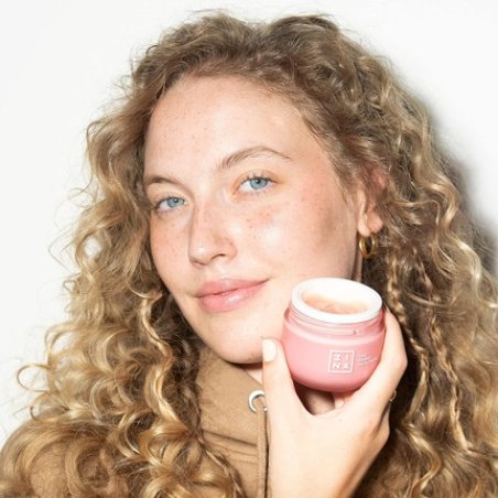 3INA Makeup The Sorbet Face Cream Coral Moisturizing Soothing Nourishing Day and Night Light Weight Texture Olive Oil