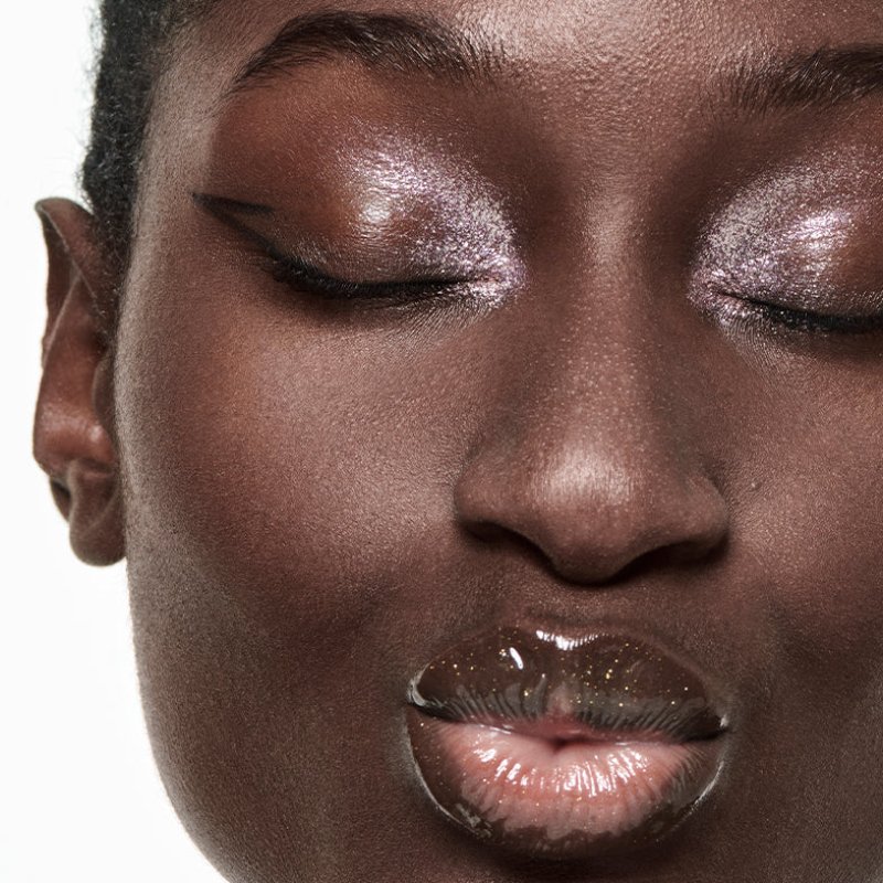 Veralab Light Vertigo Multipurpose Illuminating Eyeshadow For Face, Eyes, And Lips - 03 Ros