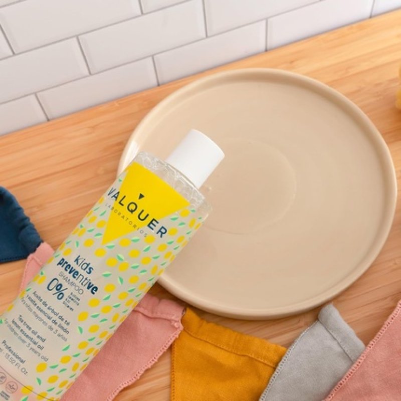 Valquer Laboratorios Preventive Child School Shampoo with Tea for Lice