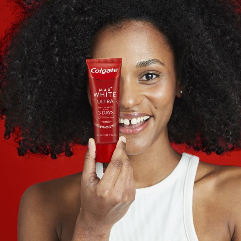 Colgate Max White Ultra Freshness Pearls Toothpaste 50ml