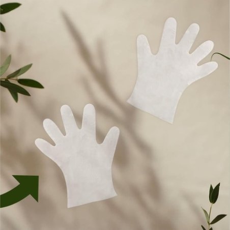 Skin IV Korean Moisturizing Gloves with Aloe and Vitamin E Revitalizing Nourishing Cosmetic Hand Mask Gloves 19g