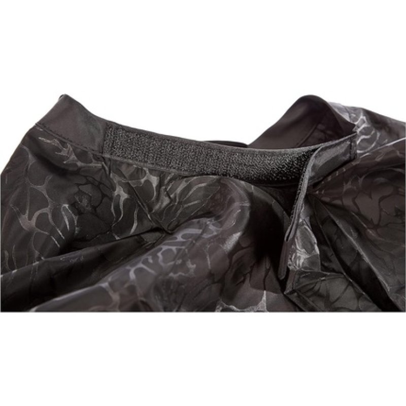 BIFULL Cutting Mat Black with Leaves