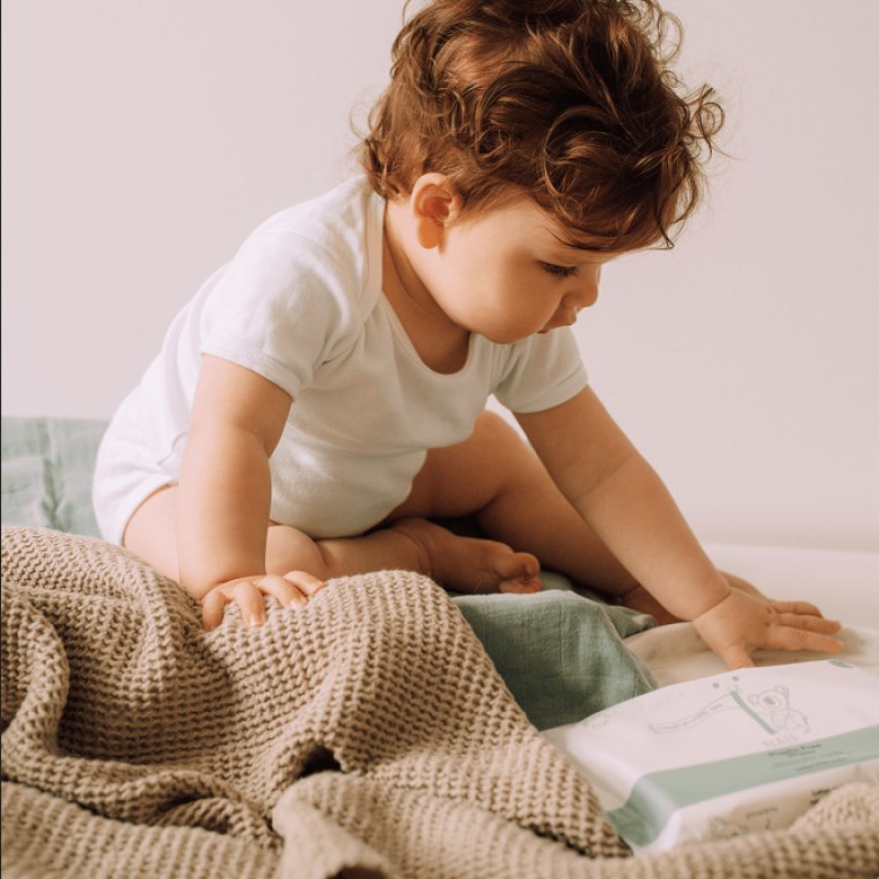 Naïf Plastic-Free Moist Wipes for Baby's Body and Face 864 Wipes - Pack of 16 x 54