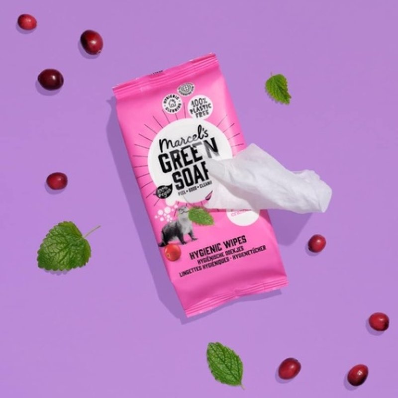 Marcel's Green Soap Hygienic Moist Cleaning Wipes Patchouli & Cranberry 60 Wipes