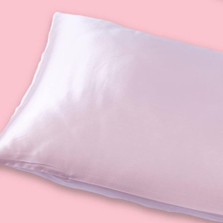 The Vintage Cosmetic Company Sweet Dreams Silky Satin Pillowcase Minimises Split Ends and Helps Prevent Bed Hair Pink