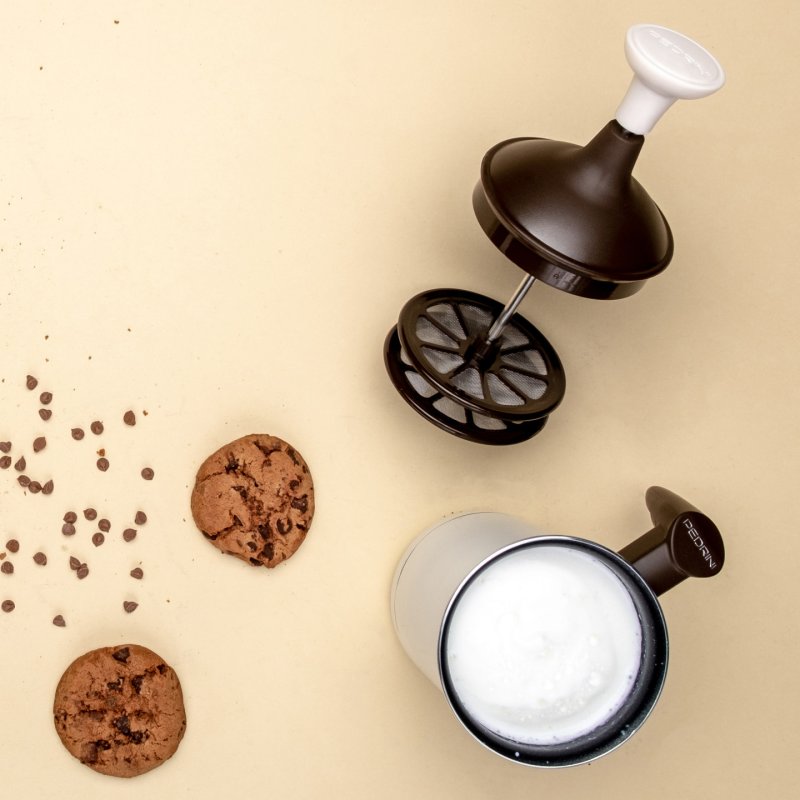 Pedrini 02CF043 milk frother/warmer Handheld electric Brown, White