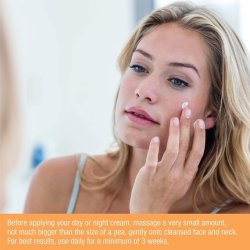 Super Facialist Vitamin C Brighten Glow Boost Skin Serum 30ml