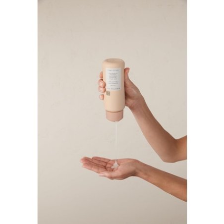 Kristin Ess The One Signature Shampoo High-Quality Hair Shampoo for Women Moisture and Shine Daily Hair Care for All